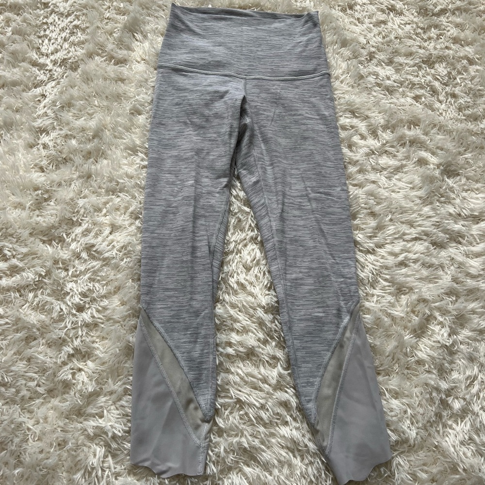 Lululemon leggings size 4